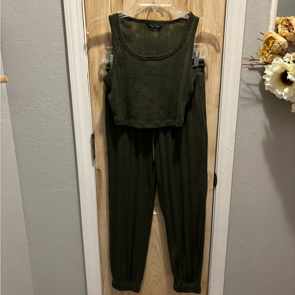Lot of 2 sets of loungewear